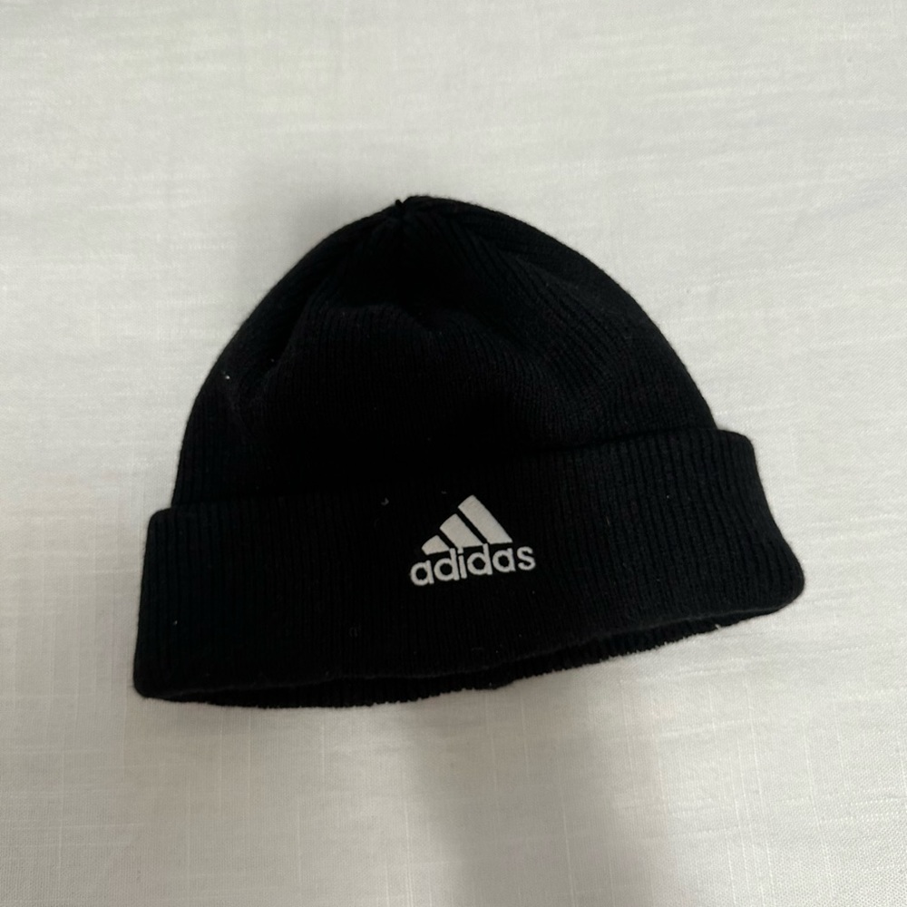 Adidas beanie